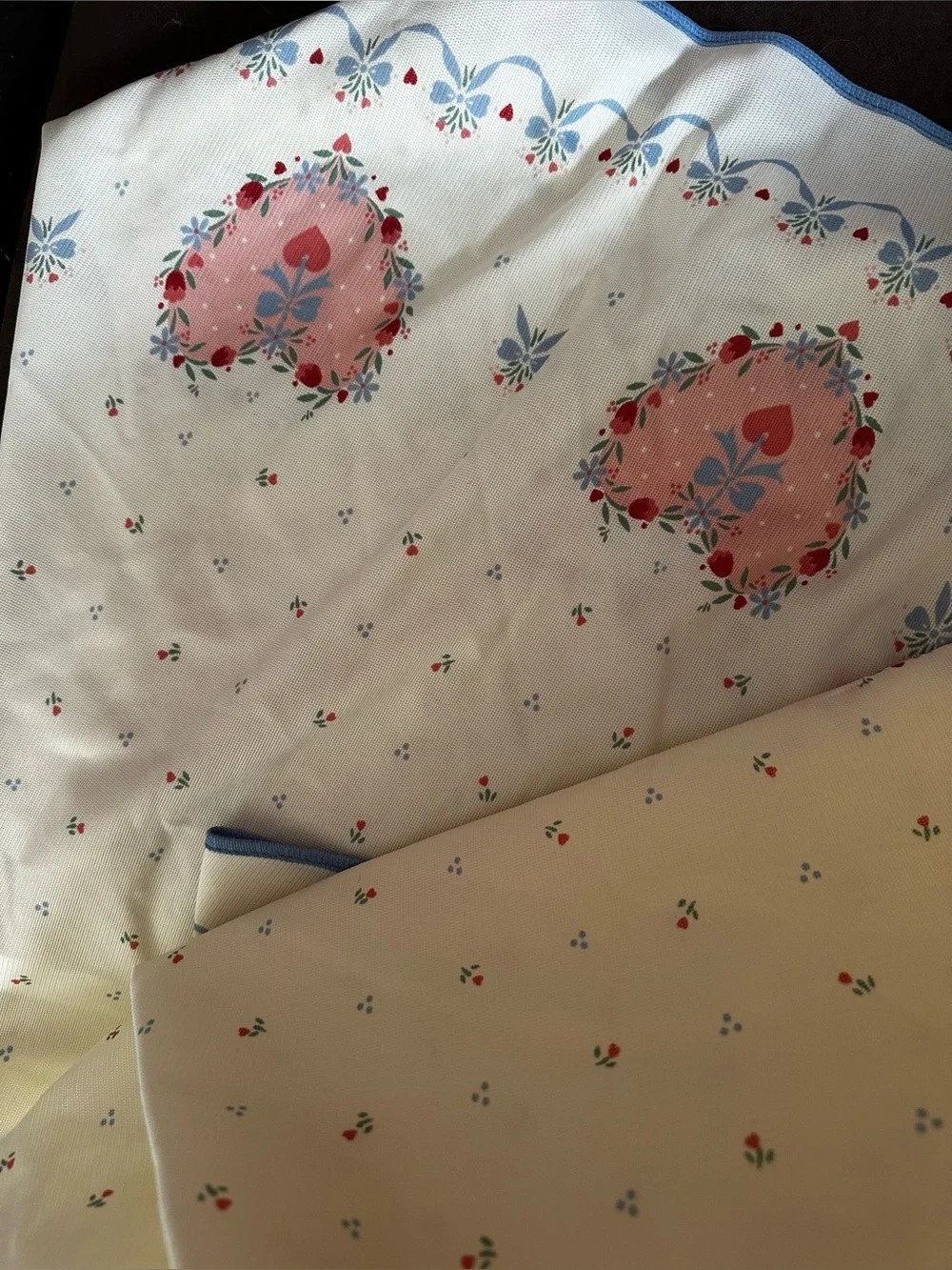 Vintage Cottagecore Round Tablecloth Floral Hearts Ribbon Bows French Country